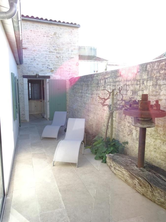 Maison Salicorne La Flotte Luaran gambar